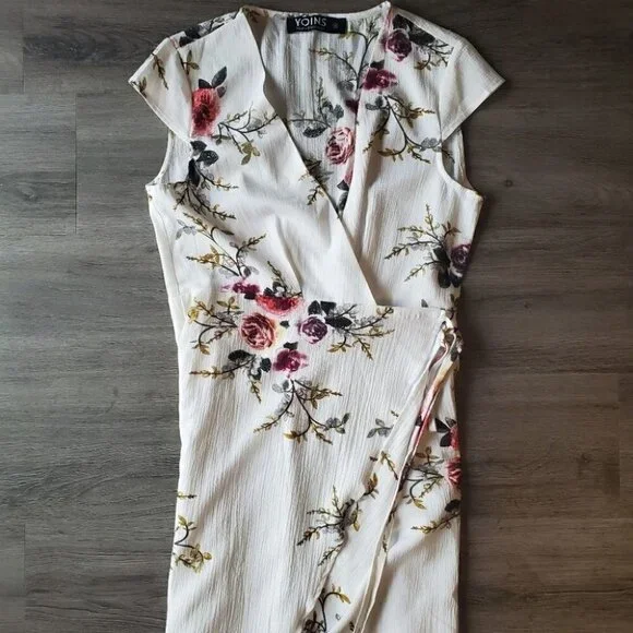 Floral Wrap Dress - Picture 7 of 10